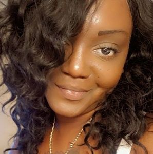 Meet your Posher, Renee